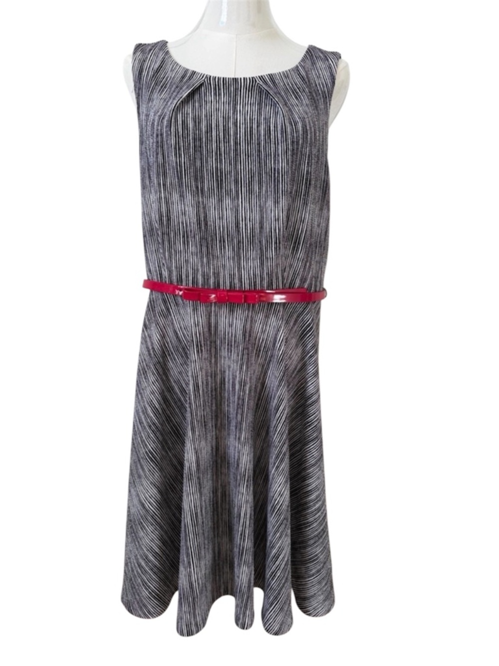 Elle Black & White Fit &Flare Striped Midi Dress with Pink Patent Belt Size L